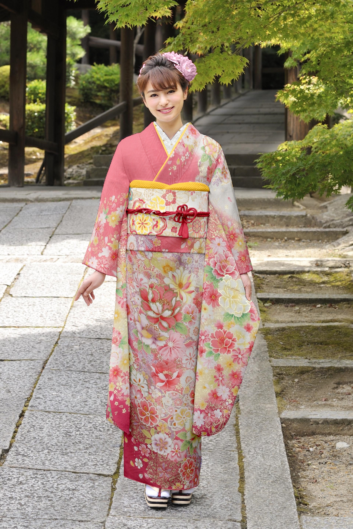 ピンクと白　金彩の牡丹や桜